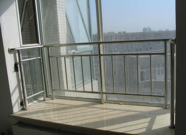 廣西陽台圍(wéi)欄廠家***