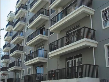 陽台(tai)護欄，南甯(ning)陽台護欄(lán)生産廠家(jia)